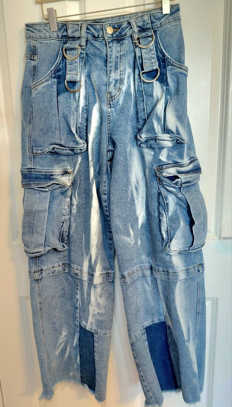 AKIRA In My Thoughts Ultra Baggy Bleached Cargo Jeans Patchwork Y2K Utility XS